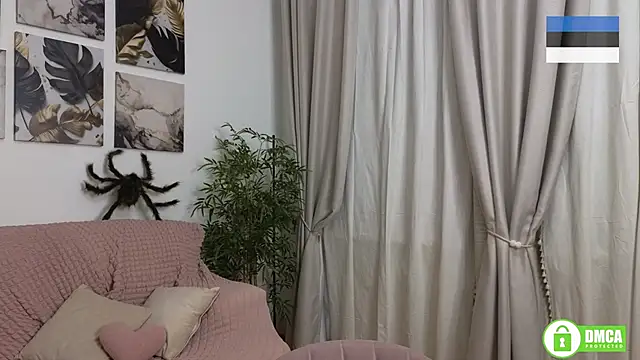 Charlotte wow online show from 11-20-25, 03:40