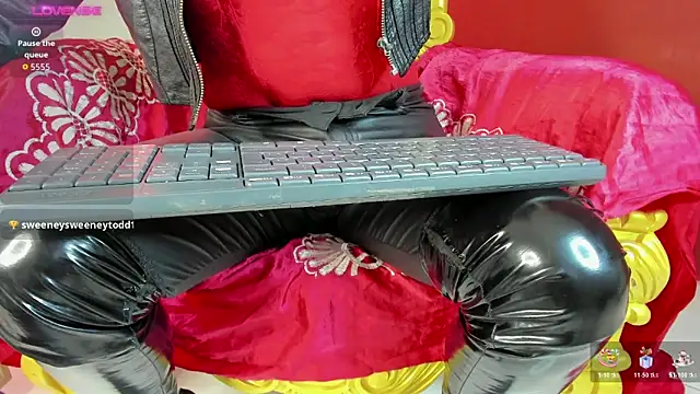 Alana Jones  online show from 11-14-25, 02:43