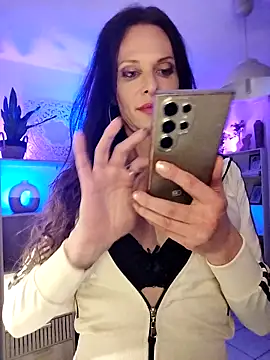 Snapshot of Luna_Kitanna chatting on 03-21-25, 05:00 Luna Kitanna online show from 03-21-25, 05:00