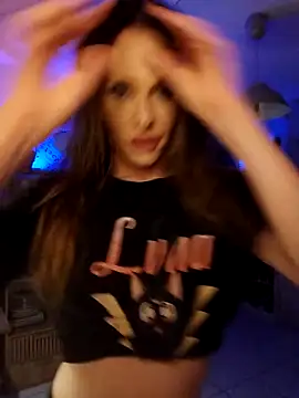 Snapshot of Luna_Kitanna chatting on 09-09-25, 08:07 Luna Kitanna online show from 09-09-25, 08:07