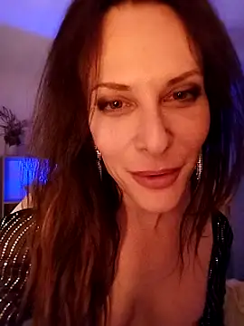 Snapshot of Luna_Kitanna chatting on 01-17-25, 03:23 Luna Kitanna online show from 01-17-25, 03:23