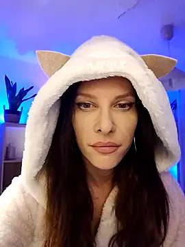 Snapshot of Luna_Kitanna chatting on 02-22-25, 10:52 Luna Kitanna online show from 02-22-25, 10:52