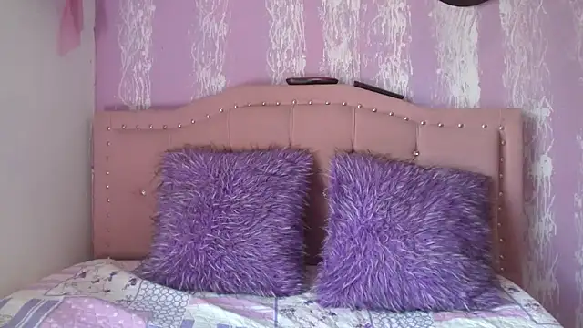 Snapshot of Lilly_macflyy chatting on 04-26-26, 04:26 Lilly macflyy online show from 04-26-26, 04:26