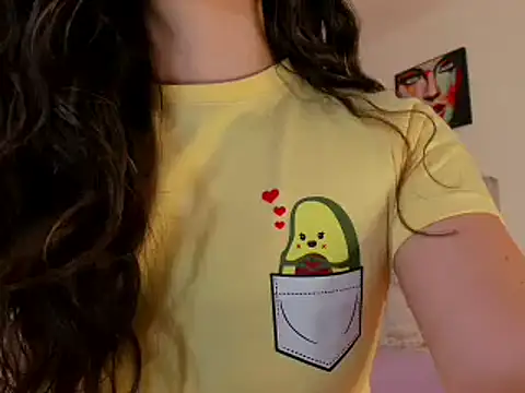 Snapshot of tierra_n chatting on 11-11-25, 03:12 tierra n online show from 11-11-25, 03:12