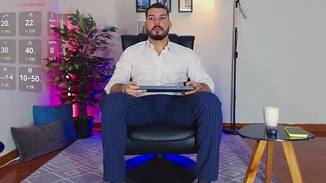 Snapshot of HenryBenso chatting on 10-01-25, 10:52 HenryBenso online show from 10-01-25, 10:52