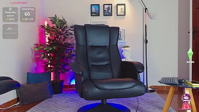 Snapshot of HenryBenso chatting on 09-24-25, 05:08 HenryBenso online show from 09-24-25, 05:08