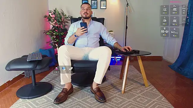 Snapshot of HenryBenso chatting on 01-15-26, 07:39 HenryBenso online show from 01-15-26, 07:39