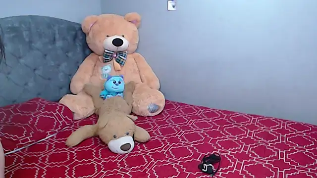 Gaby foz online show from 05-27-26, 06:48