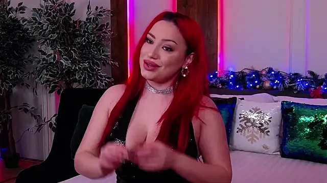 EmyHilton online show from 12-18-25, 06:29