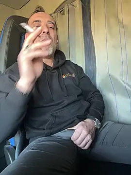 Snapshot of dzhakar chatting on 02-18-25, 11:33 dzhakar online show from 02-18-25, 11:33