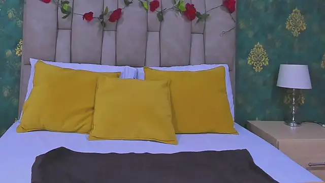 SuzanSmithh online show from 11-25-25, 11:21