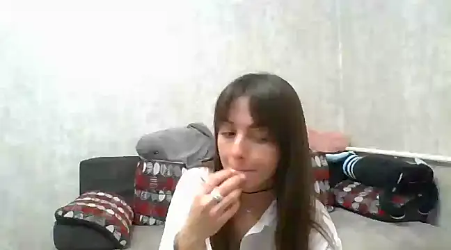 LikaLuis online show from 01-29-25, 07:22