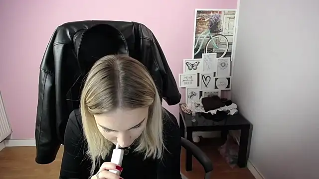 viktoria lovely online show from 10-17-25, 09:56