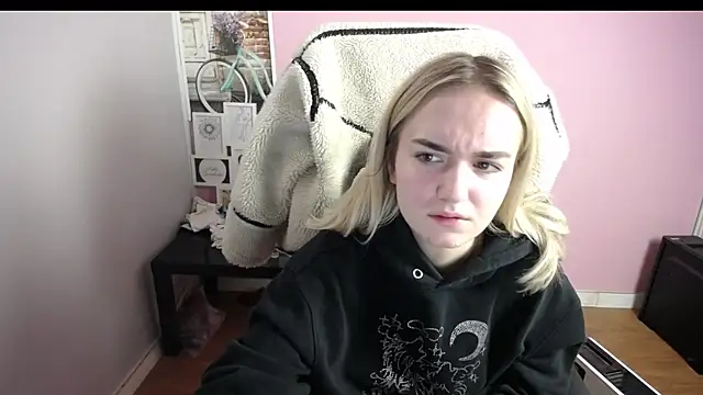 viktoria lovely online show from 12-18-25, 09:36