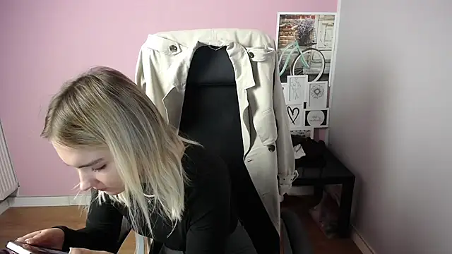 viktoria lovely online show from 10-06-25, 07:09