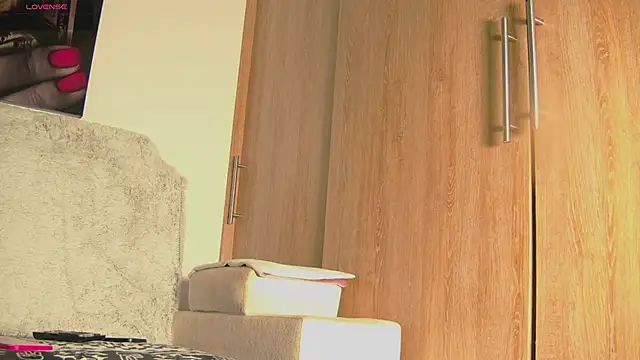 aidaadams online show from 10-09-25, 11:22