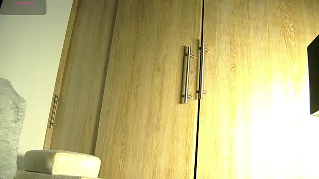 aidaadams online show from 11-09-25, 10:30