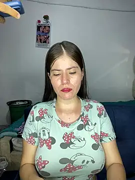 Snapshot of Hotnightsexxx chatting on 03-22-25, 11:09 Hotnightsexxx online show from 03-22-25, 11:09