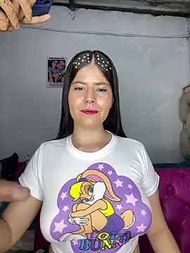 Snapshot of Hotnightsexxx chatting on 02-12-25, 03:40 Hotnightsexxx online show from 02-12-25, 03:40