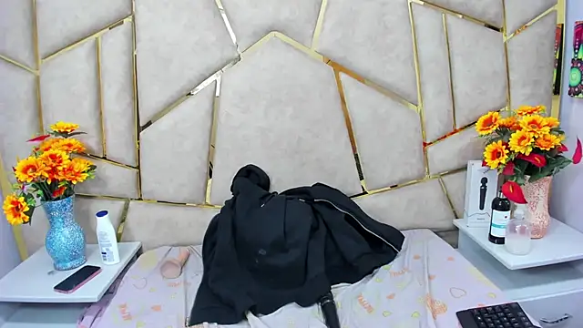 Snapshot of Kloe_Candy1 chatting on 10-04-25, 05:09 Kloe Candy1 online show from 10-04-25, 05:09