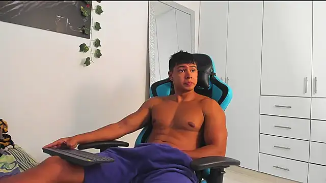 Bray Kevin online show from 09-08-25, 03:22