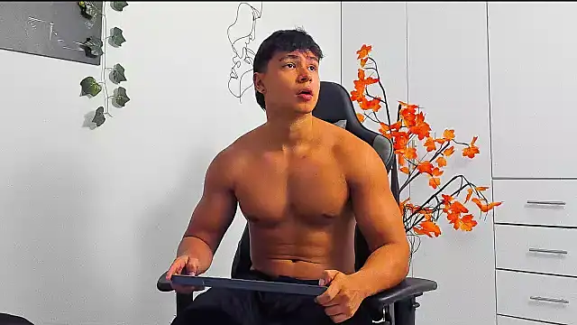 Snapshot of Bray_Kevin chatting on 02-13-26, 02:22 Bray Kevin online show from 02-13-26, 02:22