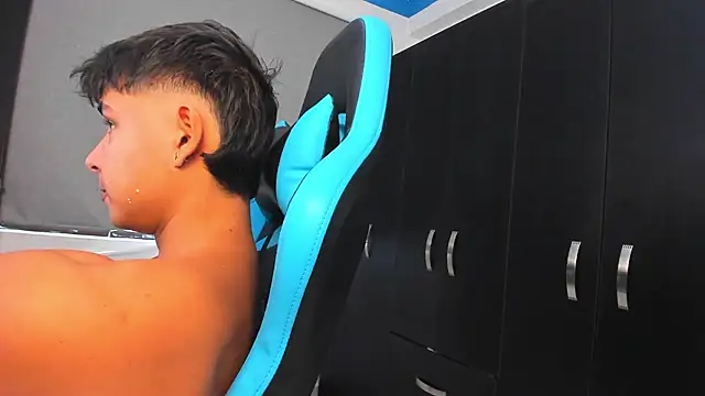 Bray Kevin online show from 10-22-25, 05:01