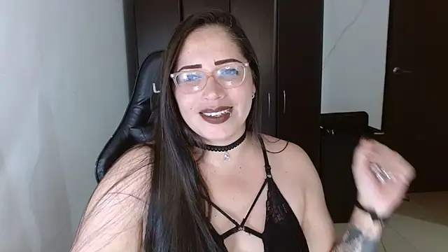 Snapshot of natashasmithe chatting on 10-17-25, 12:58 natashasmithe online show from 10-17-25, 12:58