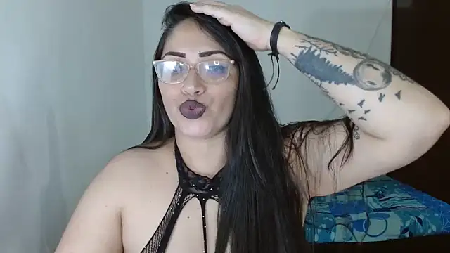 Snapshot of natashasmithe chatting on 02-11-26, 04:23 natashasmithe online show from 02-11-26, 04:23