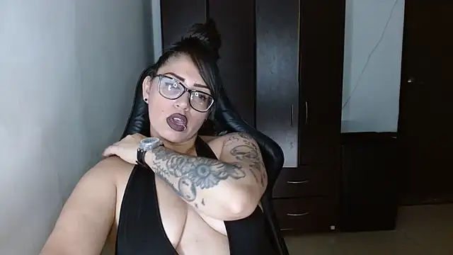 natashasmithe online show from 05-18-26, 12:22