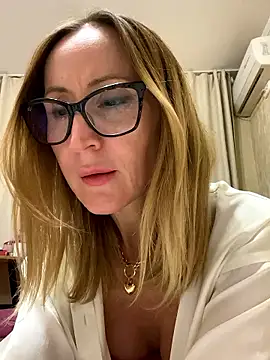 LauraDavis online show from 01-14-26, 04:43