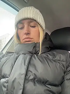 Snapshot of StasyWood chatting on 02-20-26, 06:19 StasyWood online show from 02-20-26, 06:19