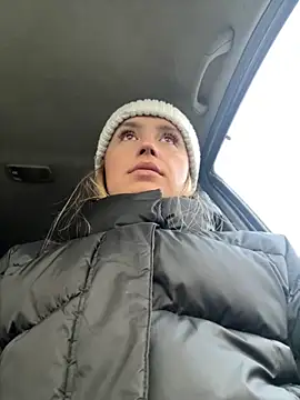 StasyWood online show from 10-22-25, 02:11