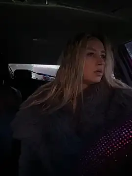 Snapshot of StasyWood chatting on 02-13-26, 01:27 StasyWood online show from 02-13-26, 01:27