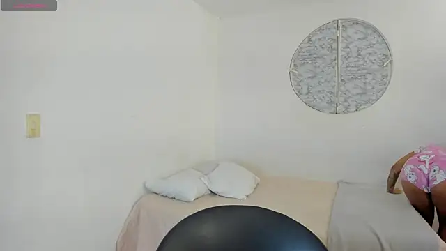 IsabelaVanegas  online show from 01-09-26, 04:36