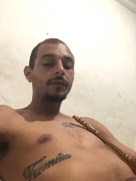 Snapshot of Pauzuudo01 chatting on 02-28-25, 03:37 Pauzuudo01 online show from 02-28-25, 03:37