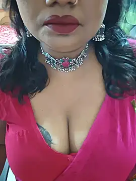 Snapshot of YR-SHIVANI chatting on 07-12-26, 05:41 YR-SHIVANI online show from 07-12-26, 05:41