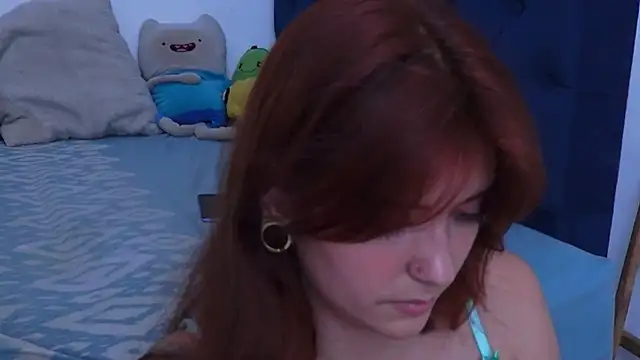 Snapshot of AliciaBasch chatting on 10-08-25, 03:41 AliciaBasch online show from 10-08-25, 03:41