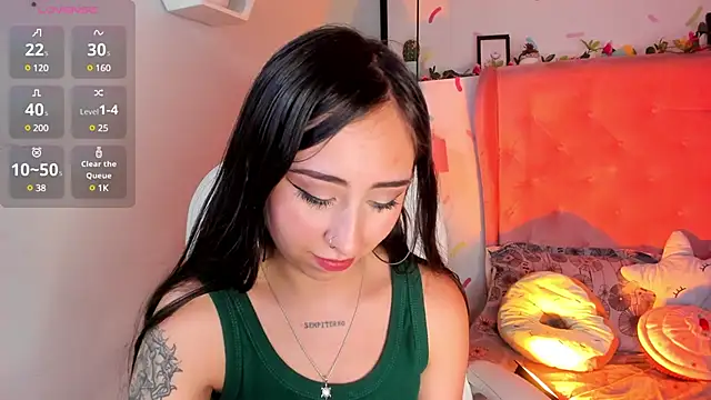  cloe martinez online show from 03-17-25, 09:24