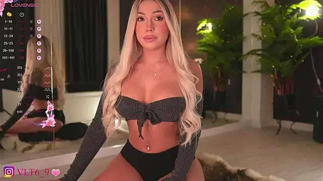 violettabunny03 online show from 10-28-25, 11:58