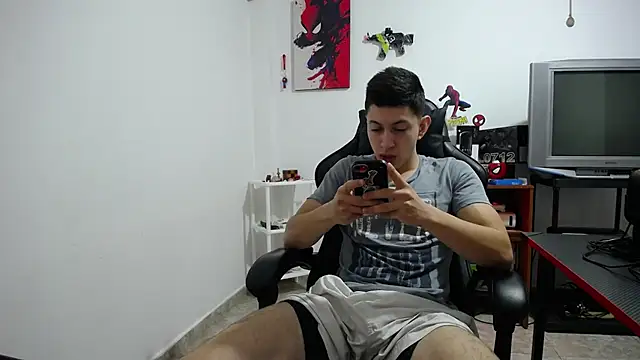 Iam yourbabyprincess XD online show from 12-15-25, 08:36