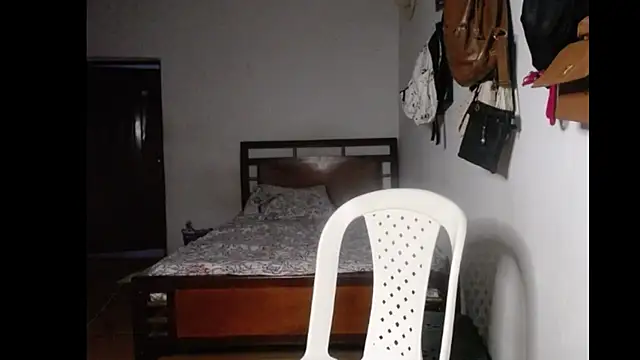 Snapshot of foxysweet09 chatting on 02-13-25, 10:54 foxysweet09 online show from 02-13-25, 10:54