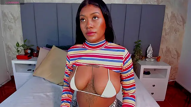 JulianaMiller online show from 11-06-25, 02:04