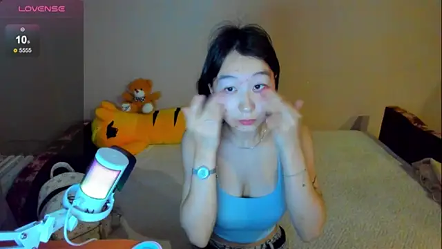 SaraXray online show from 11-08-25, 01:09