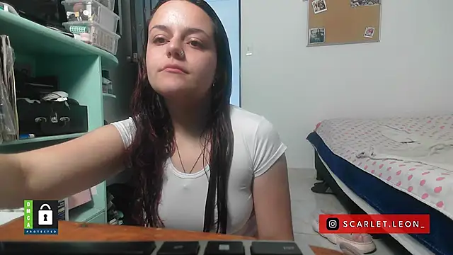 Scarletleon77 online show from 11-12-25, 02:32