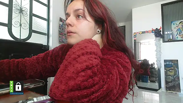 Snapshot of Scarletleon77 chatting on 10-23-25, 01:32 Scarletleon77 online show from 10-23-25, 01:32