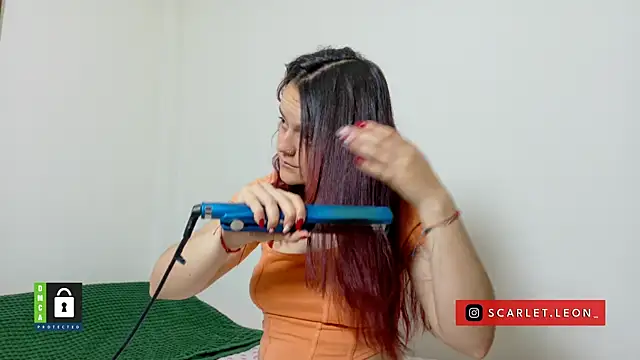 Scarletleon77 online show from 05-05-26, 04:32