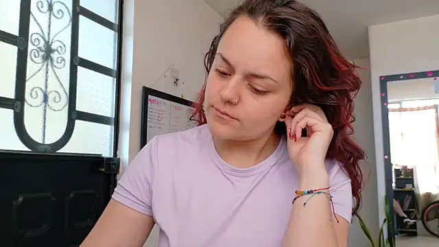 Scarletleon77 online show from 05-11-26, 04:04