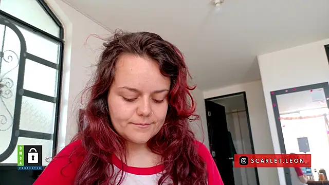 Scarletleon77 online show from 04-28-26, 02:21