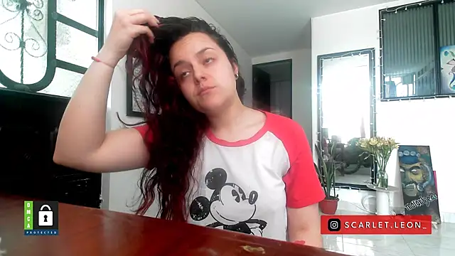 Scarletleon77 online show from 12-18-25, 04:11